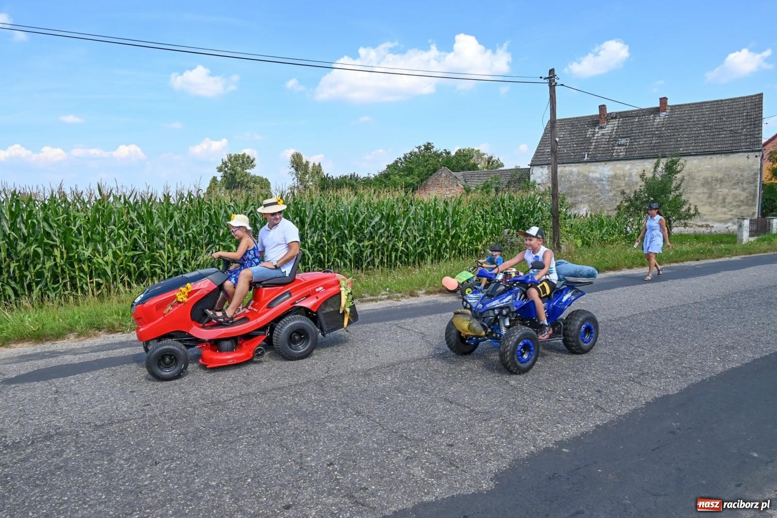 Zdjęcie w galerii na portalu naszraciborz.pl: Radosne i kolorowe święto plonów w Bolesławiu [FOTO i WIDEO] wiadomości z regionu