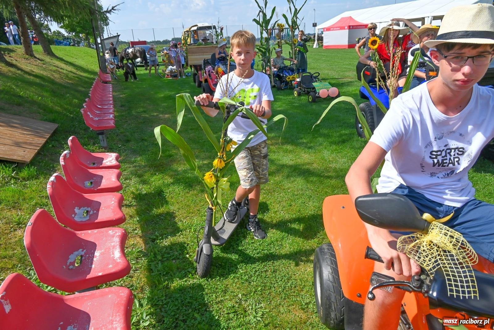 Zdjęcie w galerii na portalu naszraciborz.pl: Radosne i kolorowe święto plonów w Bolesławiu [FOTO i WIDEO] wiadomości z regionu
