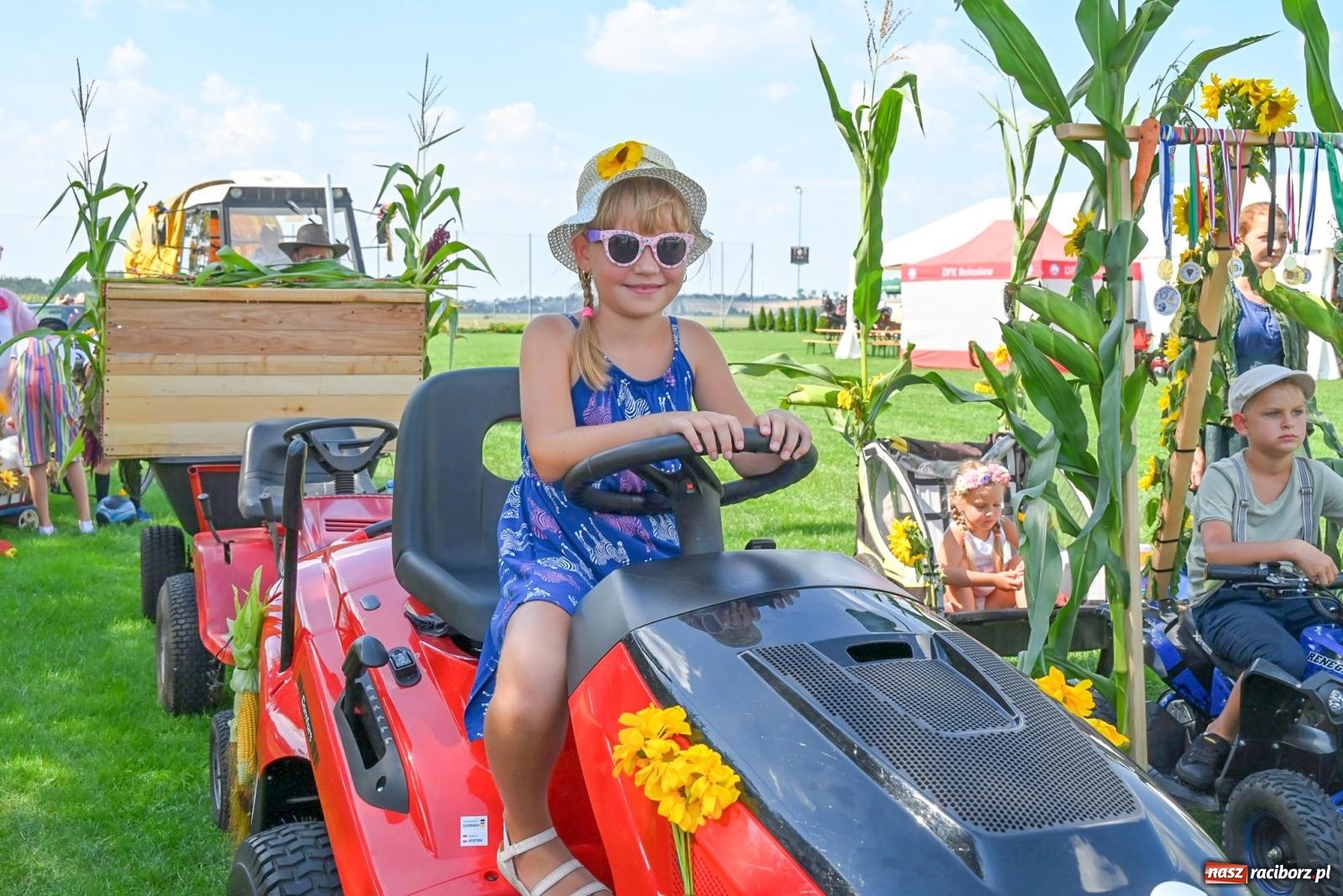 Zdjęcie w galerii na portalu naszraciborz.pl: Radosne i kolorowe święto plonów w Bolesławiu [FOTO i WIDEO] wiadomości z regionu
