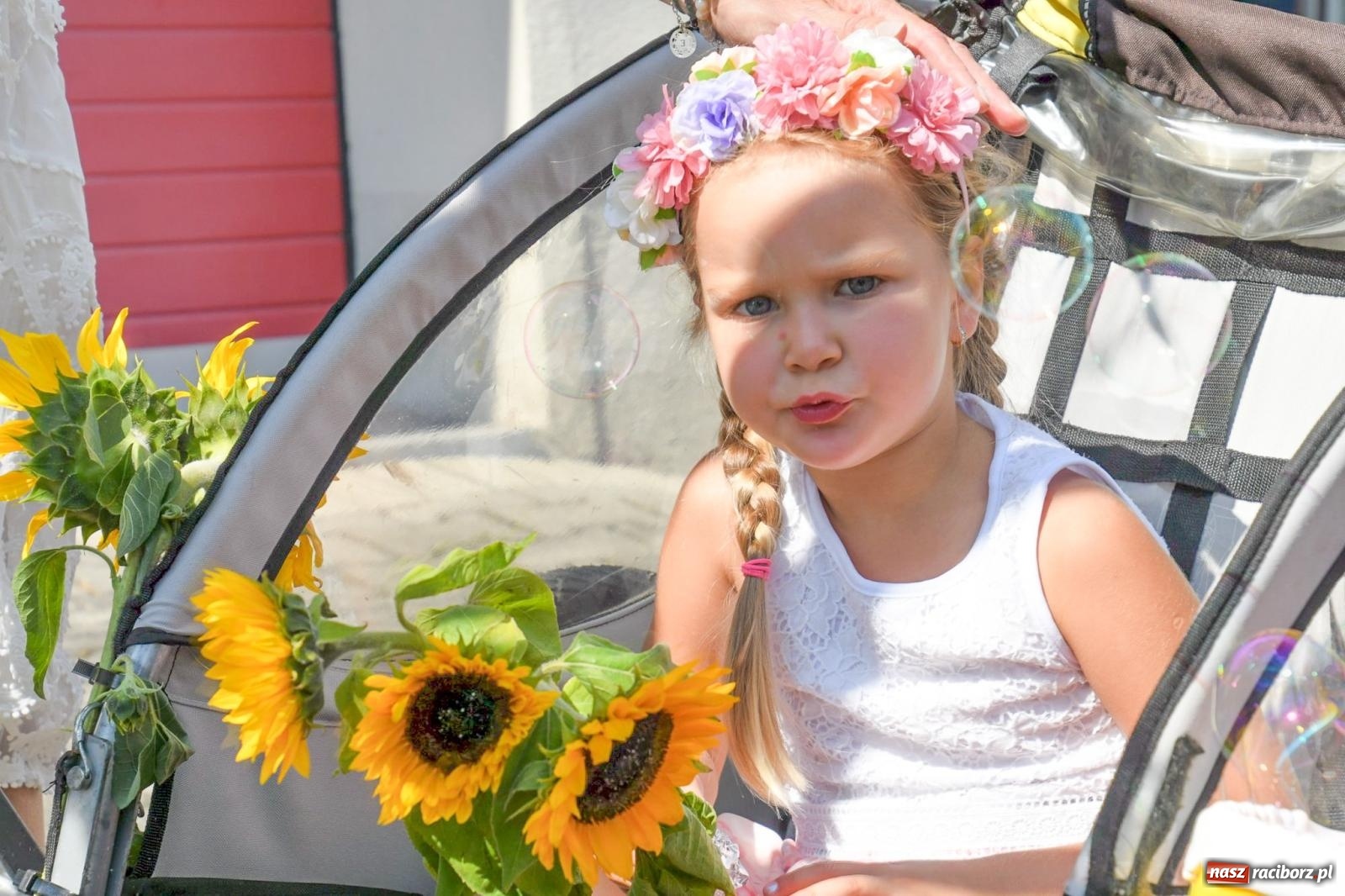Zdjęcie w galerii na portalu naszraciborz.pl: Radosne i kolorowe święto plonów w Bolesławiu [FOTO i WIDEO] wiadomości z regionu