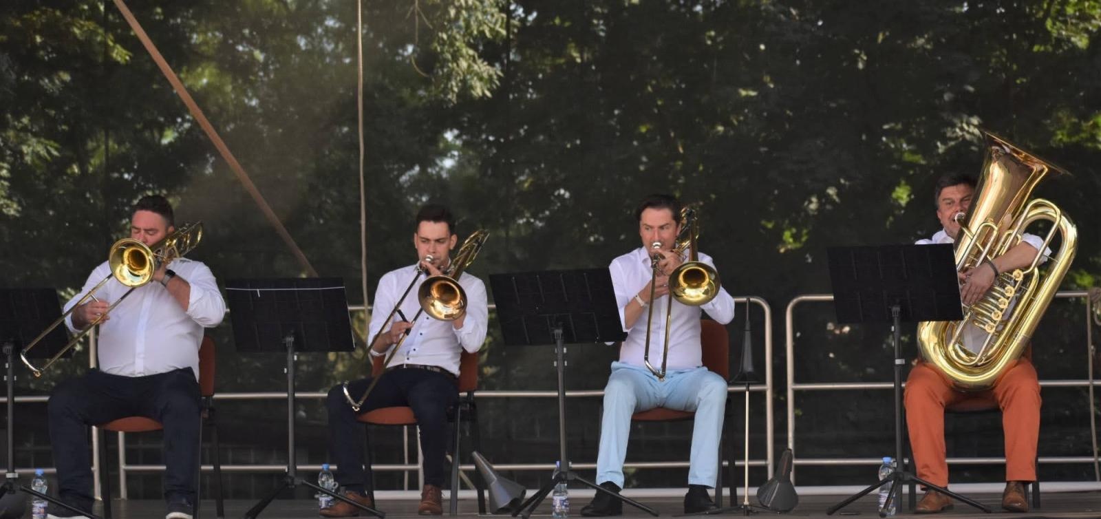 Zdjęcie w galerii na portalu naszraciborz.pl: Polska muzyka filmowa zabrzmiała na Zamku Piastowskim wiadomości z regionu