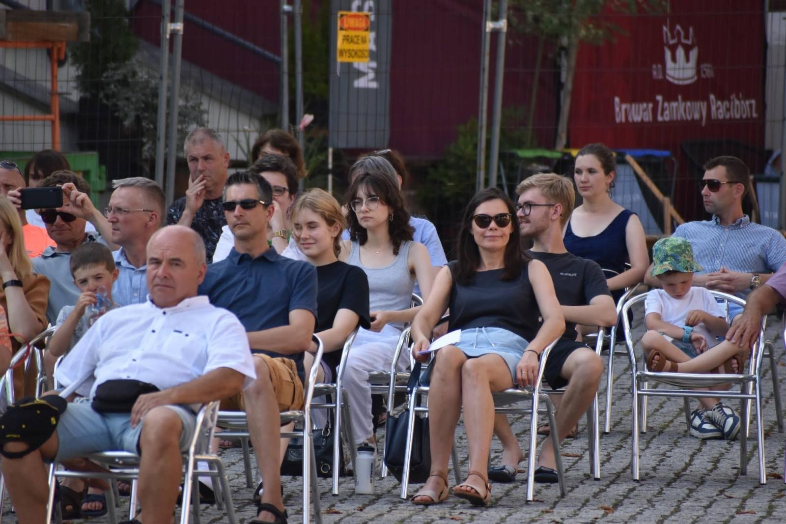 Zdjęcie w galerii na portalu naszraciborz.pl: Polska muzyka filmowa zabrzmiała na Zamku Piastowskim wiadomości z regionu