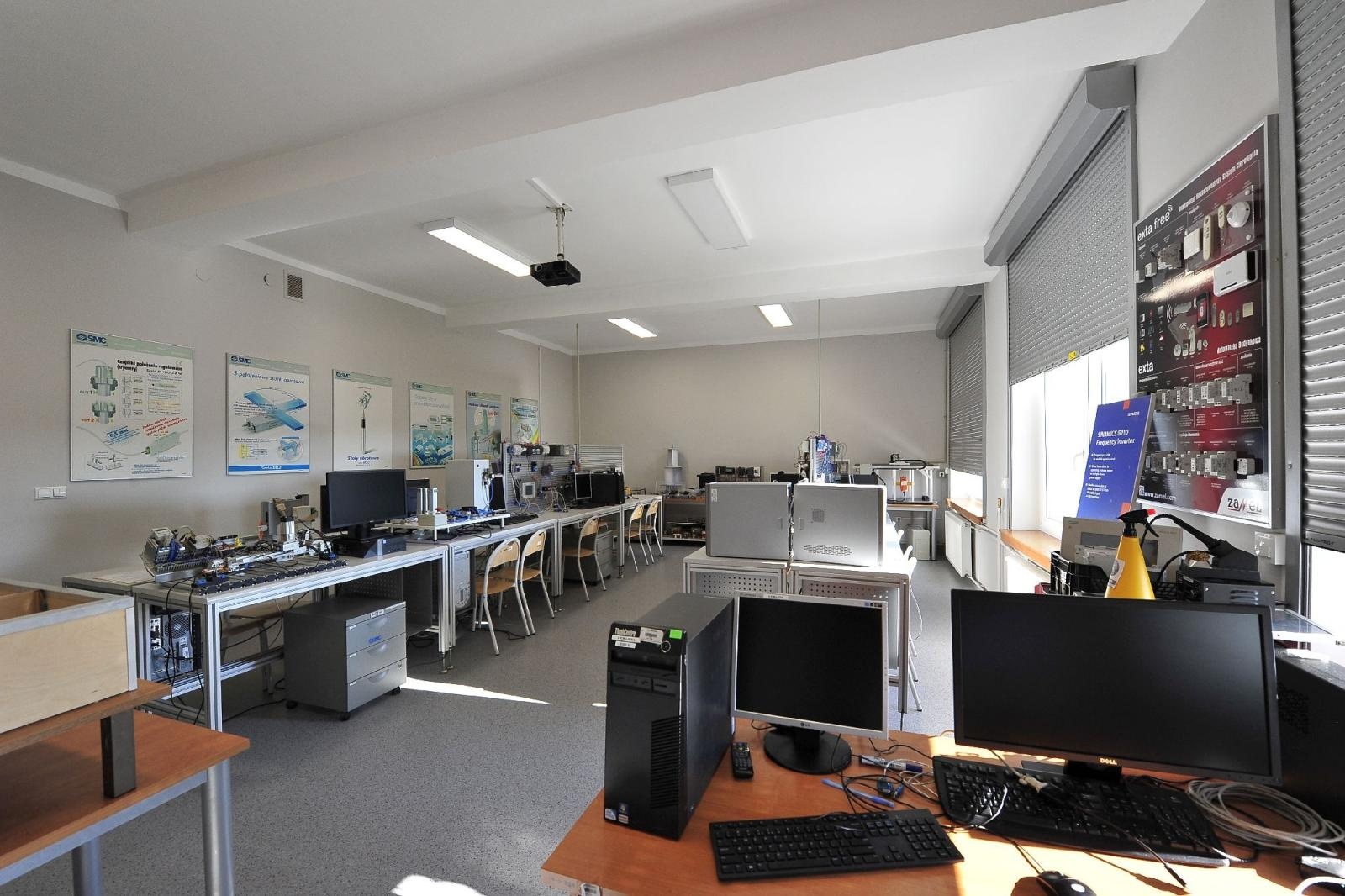 Zdjęcie w galerii na portalu naszraciborz.pl: Nigdy nie jest za późno, aby studiować: Akademia Nauk Stosowanych w Raciborzu czeka na Ciebie! wiadomości z regionu