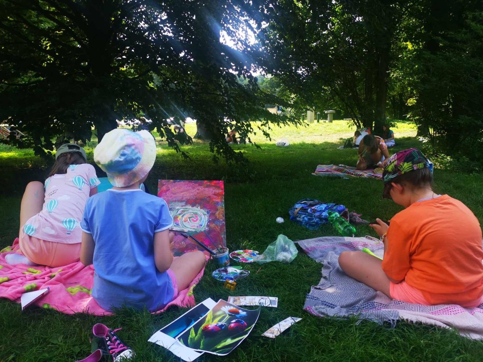 Zdjęcie w galerii na portalu naszraciborz.pl: MDK zorganizował w Rudach plener malarski wiadomości z regionu