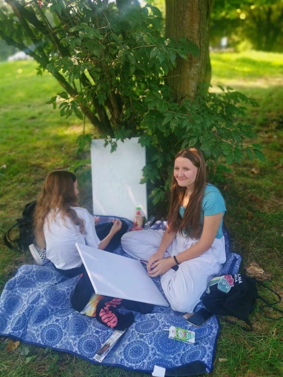 Zdjęcie w galerii na portalu naszraciborz.pl: MDK zorganizował w Rudach plener malarski wiadomości z regionu