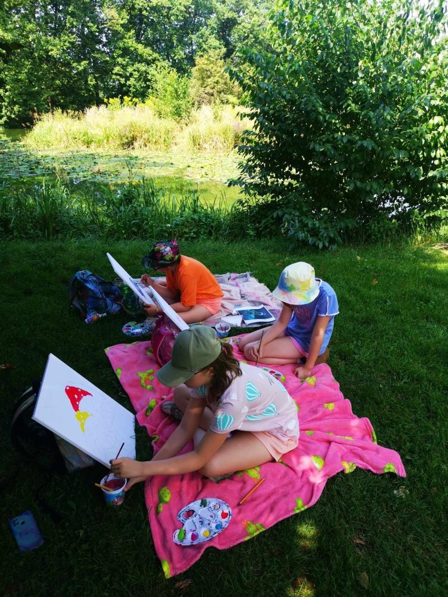 Zdjęcie w galerii na portalu naszraciborz.pl: MDK zorganizował w Rudach plener malarski wiadomości z regionu