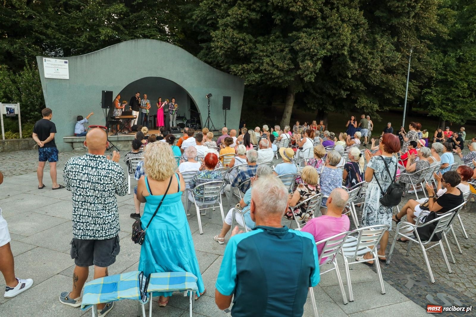 Zdjęcie w galerii na portalu naszraciborz.pl: Żyłem jak chciałem - koncert Gentlemen's Club na bis! wiadomości z regionu
