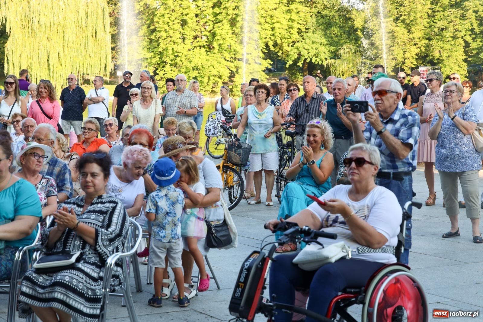 Zdjęcie w galerii na portalu naszraciborz.pl: Żyłem jak chciałem - koncert Gentlemen's Club na bis! wiadomości z regionu