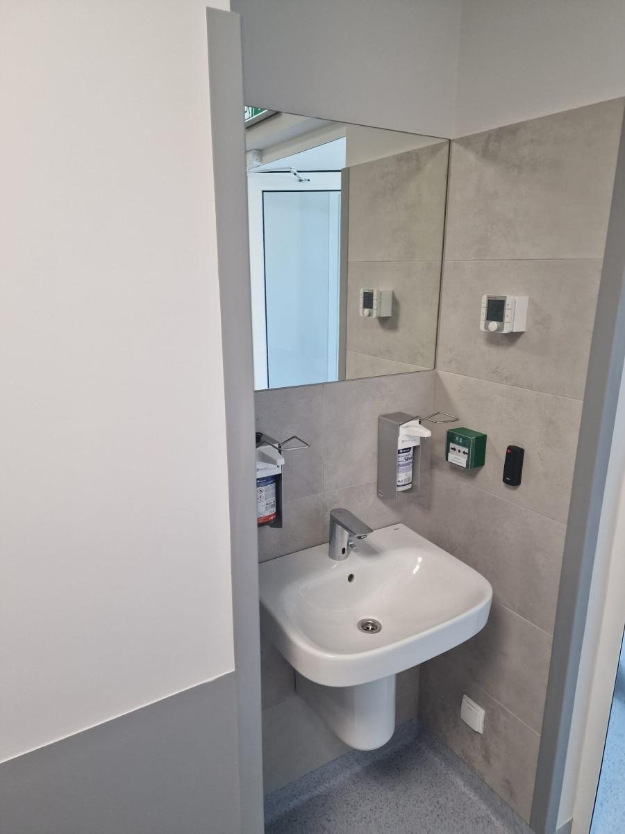 Zdjęcie w galerii na portalu naszraciborz.pl: Oddział obserwacyjno-zakaźny przechodzi gruntowną modernizację wiadomości z regionu