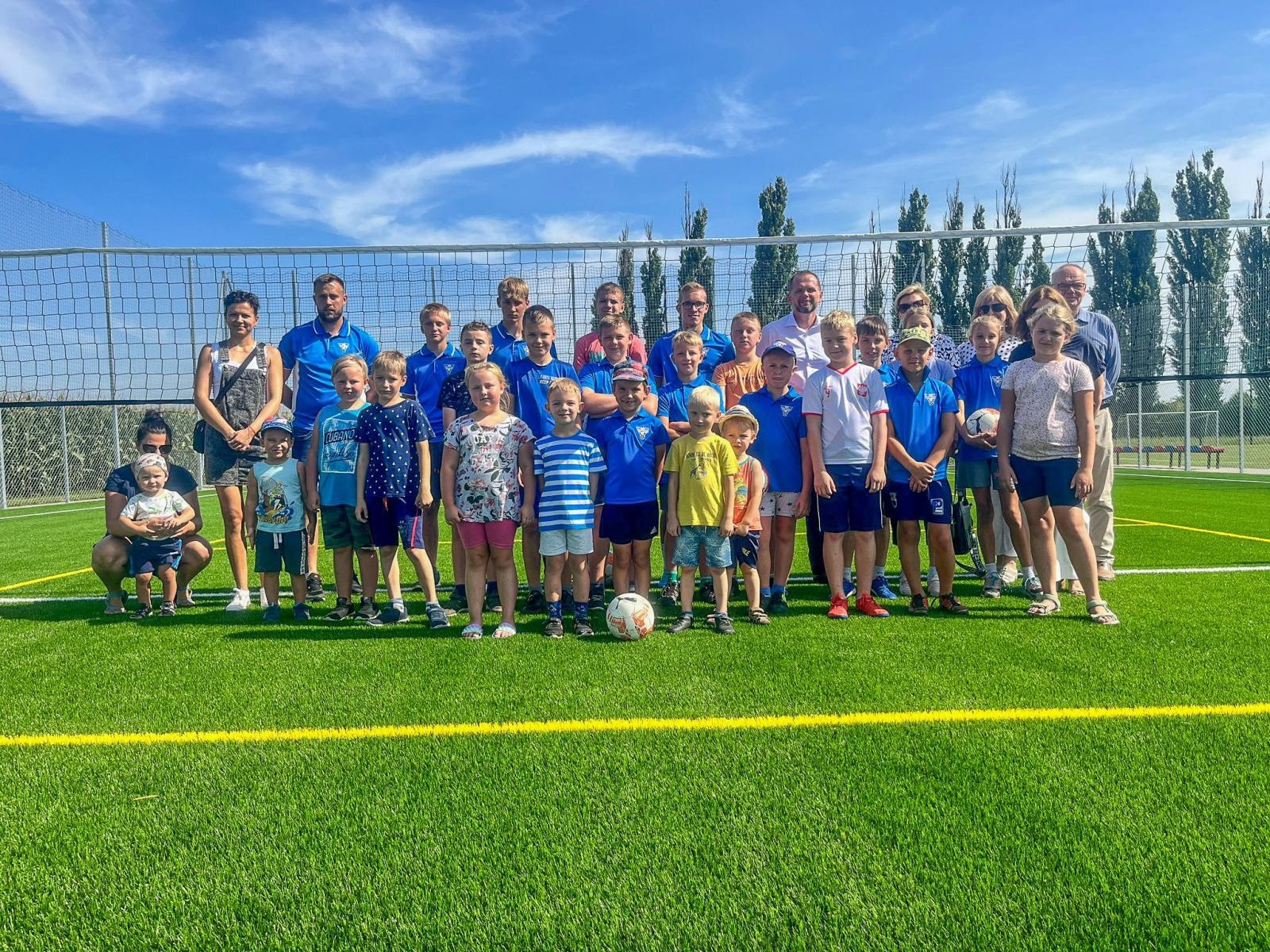 Zdjęcie w galerii na portalu naszraciborz.pl: Wojnowicka Munio Arena ma nowoczesne boisko wielofunkcyjne wiadomości z regionu