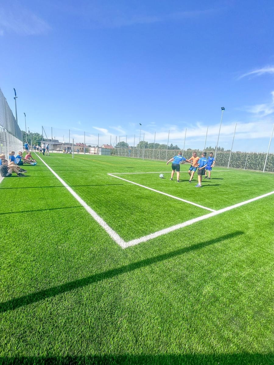 Zdjęcie w galerii na portalu naszraciborz.pl: Wojnowicka Munio Arena ma nowoczesne boisko wielofunkcyjne wiadomości z regionu