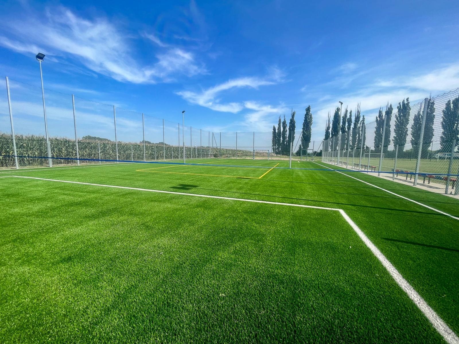 Zdjęcie w galerii na portalu naszraciborz.pl: Wojnowicka Munio Arena ma nowoczesne boisko wielofunkcyjne wiadomości z regionu