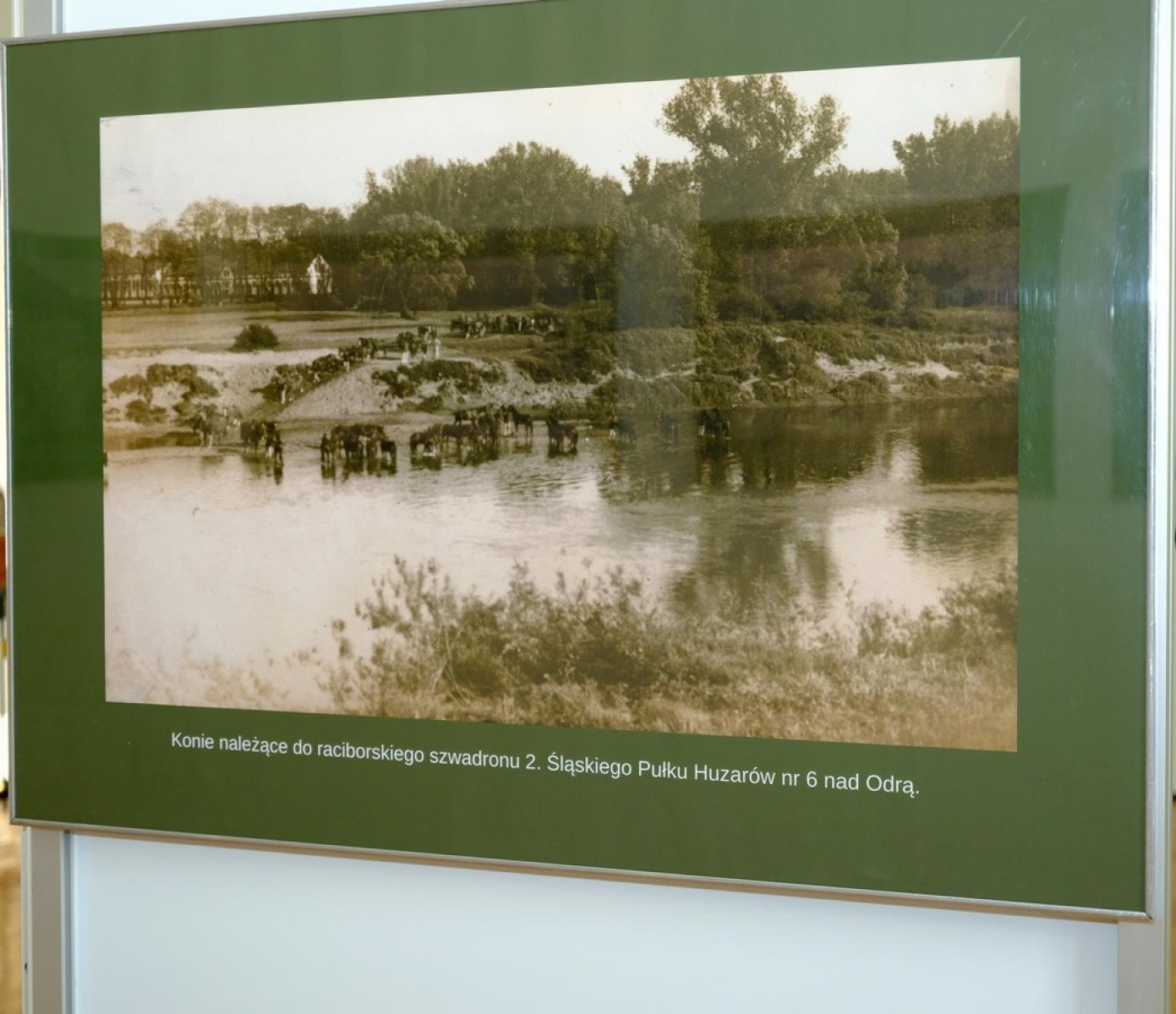 Zdjęcie w galerii na portalu naszraciborz.pl: Historia raciborskiej wojskowości na wystawie w Muzeum wiadomości z regionu