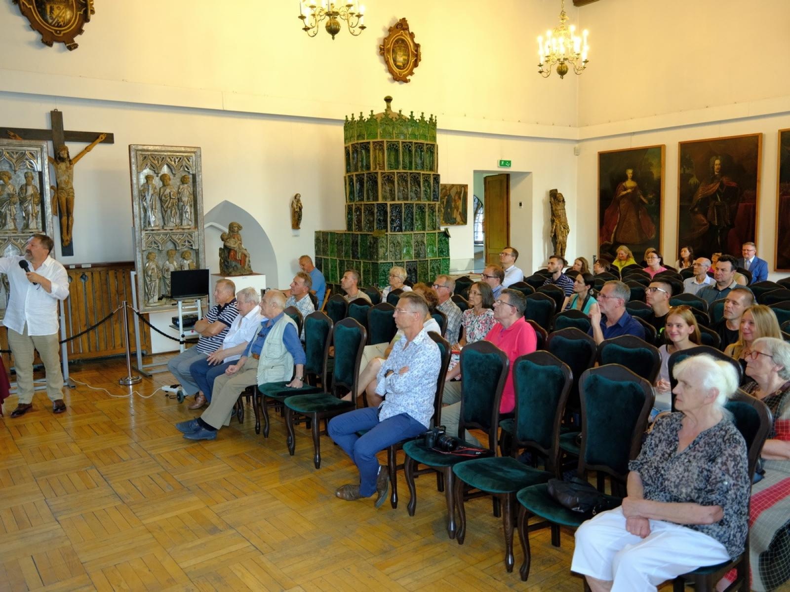 Zdjęcie w galerii na portalu naszraciborz.pl: Historia raciborskiej wojskowości na wystawie w Muzeum wiadomości z regionu