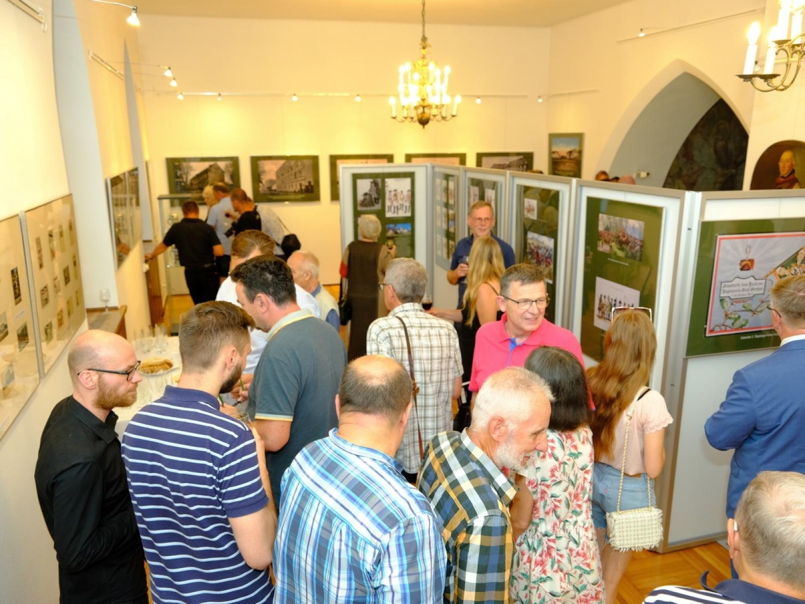 Zdjęcie w galerii na portalu naszraciborz.pl: Historia raciborskiej wojskowości na wystawie w Muzeum wiadomości z regionu