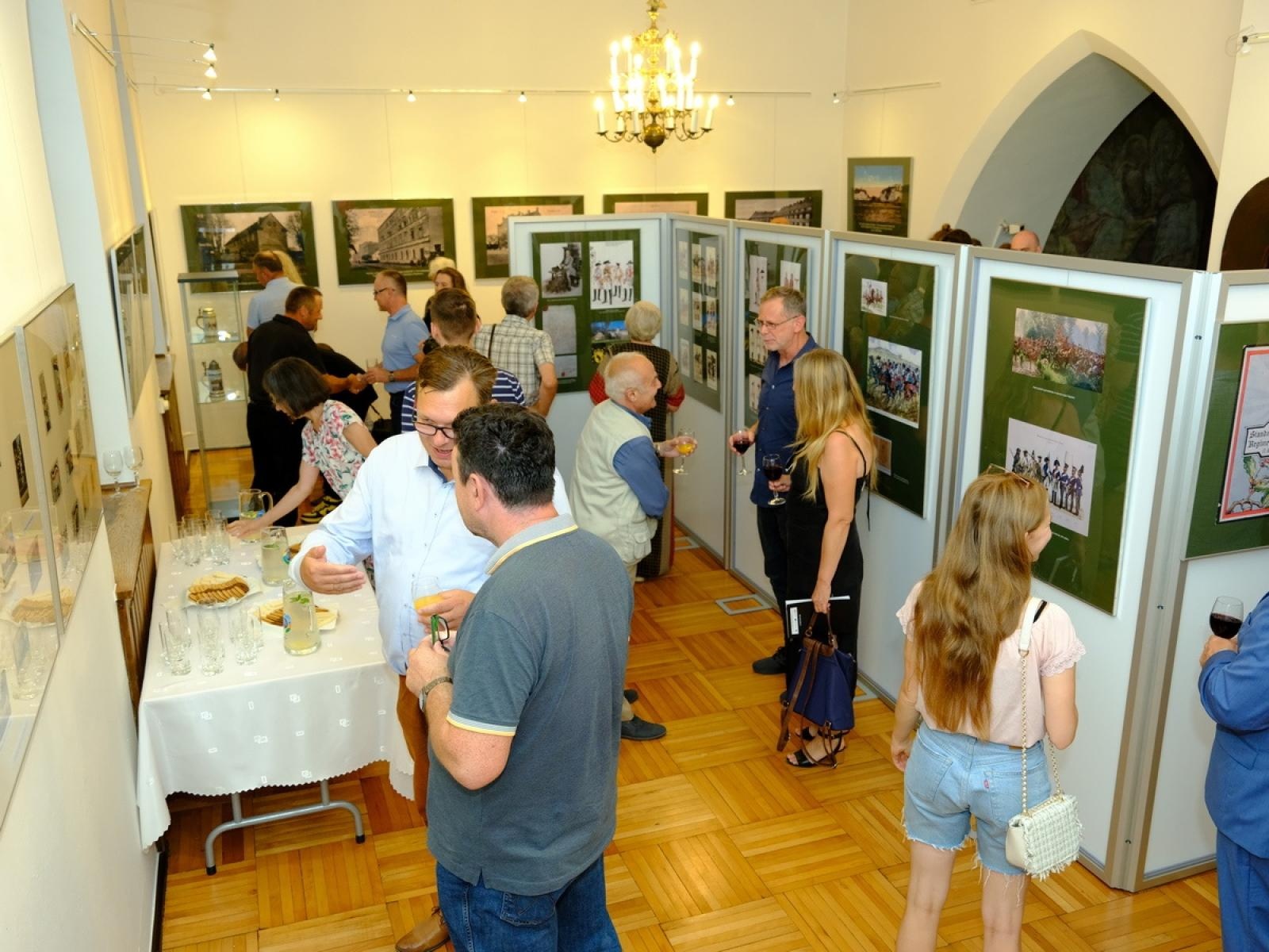 Zdjęcie w galerii na portalu naszraciborz.pl: Historia raciborskiej wojskowości na wystawie w Muzeum wiadomości z regionu