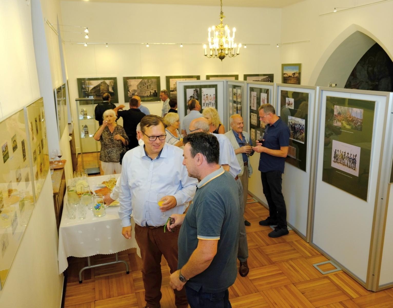 Zdjęcie w galerii na portalu naszraciborz.pl: Historia raciborskiej wojskowości na wystawie w Muzeum wiadomości z regionu