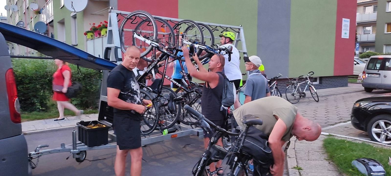 Zdjęcie w galerii na portalu naszraciborz.pl: W siedem godzin rowerem z Raciborza nad Jezioro Nyskie wiadomości z regionu