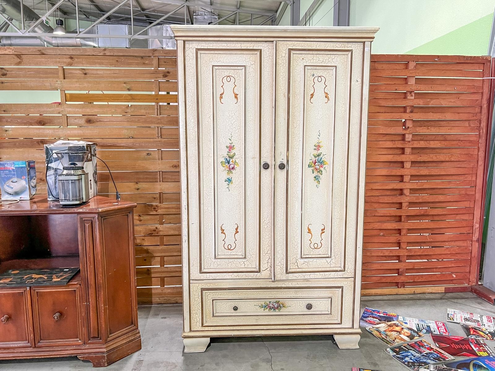 Zdjęcie w galerii na portalu naszraciborz.pl: Targ staroci w Pietrowicach Wielkich. Pojawiły się perełki wiadomości z regionu