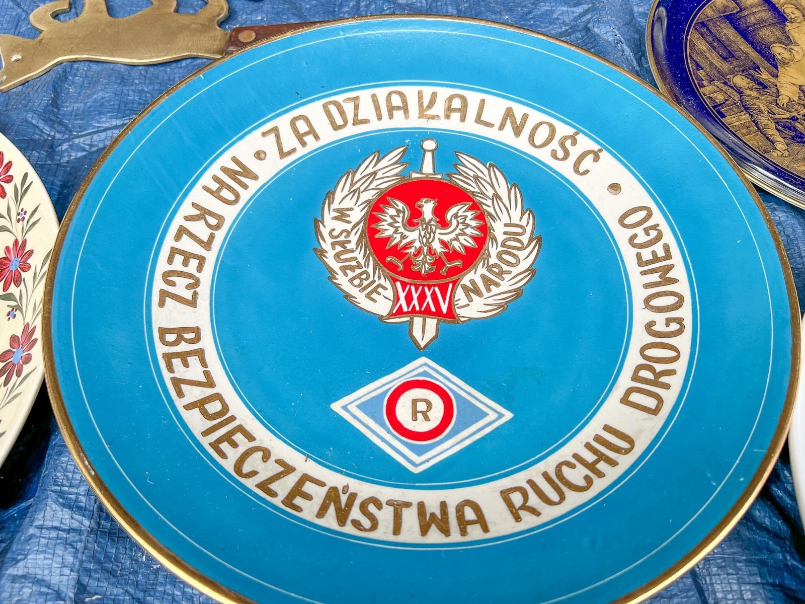 Zdjęcie w galerii na portalu naszraciborz.pl: Targ staroci w Pietrowicach Wielkich. Pojawiły się perełki wiadomości z regionu