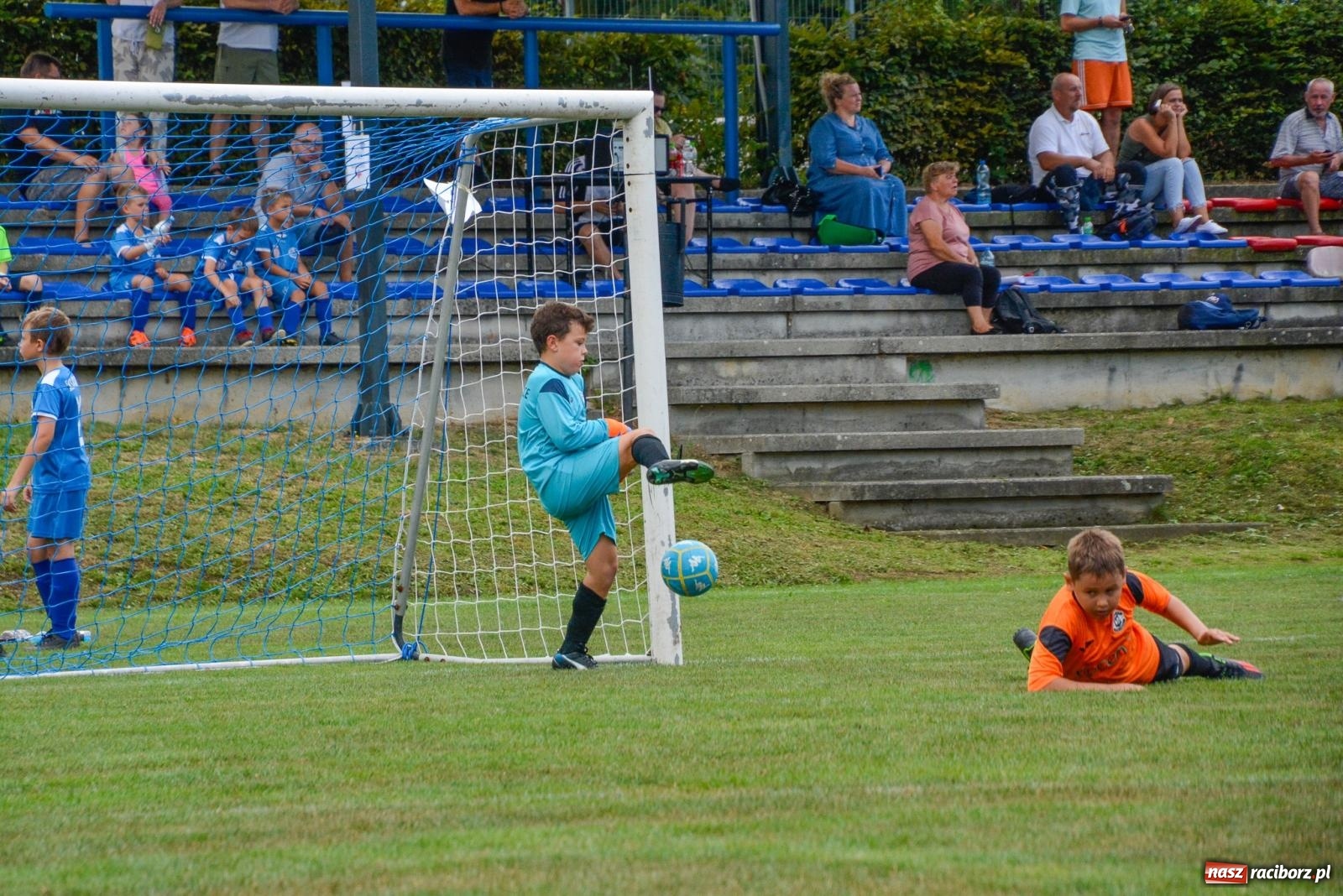 Zdjęcie w galerii na portalu naszraciborz.pl: Piłkarskie pożegnanie lata na Ocicach [FOTO i WIDEO] wiadomości z regionu