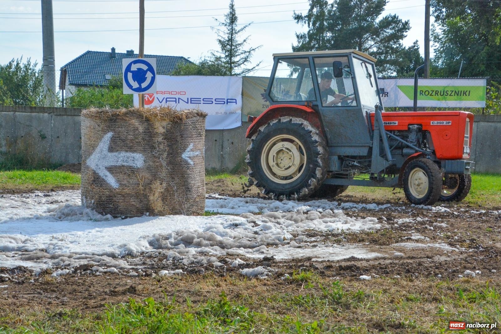Zdjęcie w galerii na portalu naszraciborz.pl: Ciapek Racing 3. W Krowiarkach jak w Mad Maxie [FOTO i WIDEO] wiadomości z regionu