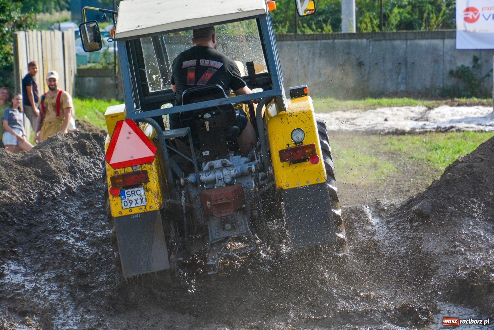 Zdjęcie w galerii na portalu naszraciborz.pl: Ciapek Racing 3. W Krowiarkach jak w Mad Maxie [FOTO i WIDEO] wiadomości z regionu