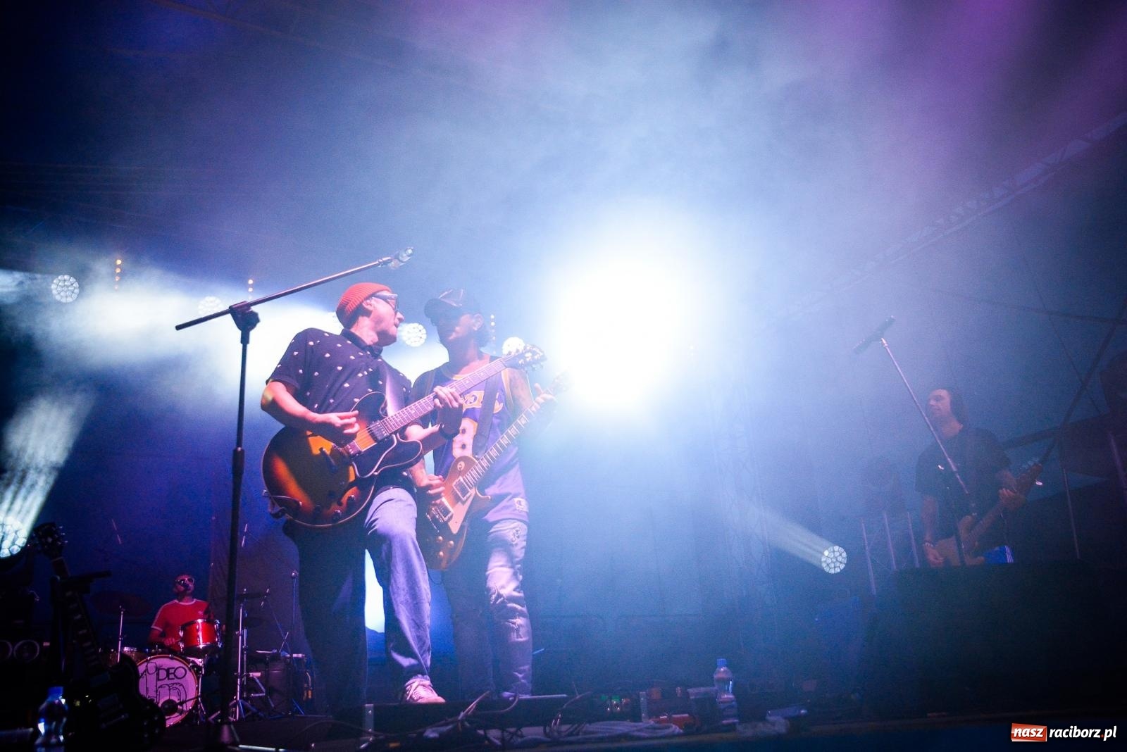 Zdjęcie w galerii na portalu naszraciborz.pl: Tak się bawią Krzyżanowice. Tłum na koncercie Video [FOTO i WIDEO] wiadomości z regionu