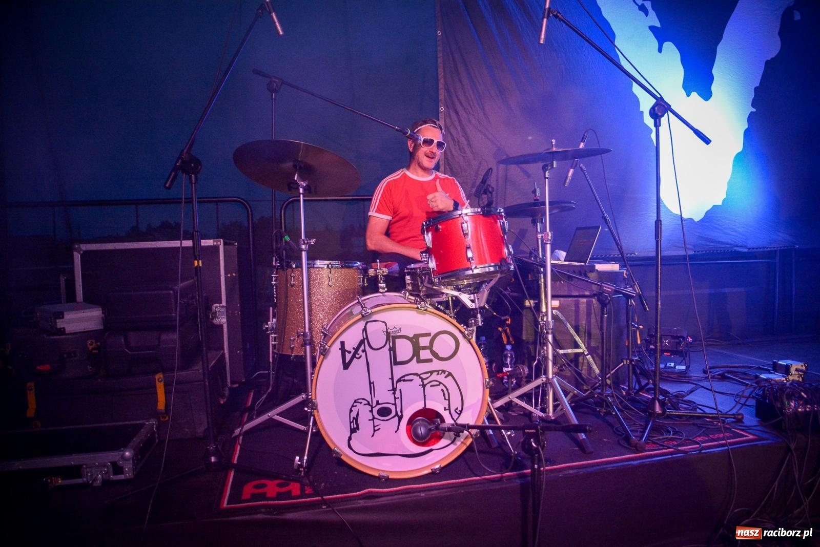 Zdjęcie w galerii na portalu naszraciborz.pl: Tak się bawią Krzyżanowice. Tłum na koncercie Video [FOTO i WIDEO] wiadomości z regionu