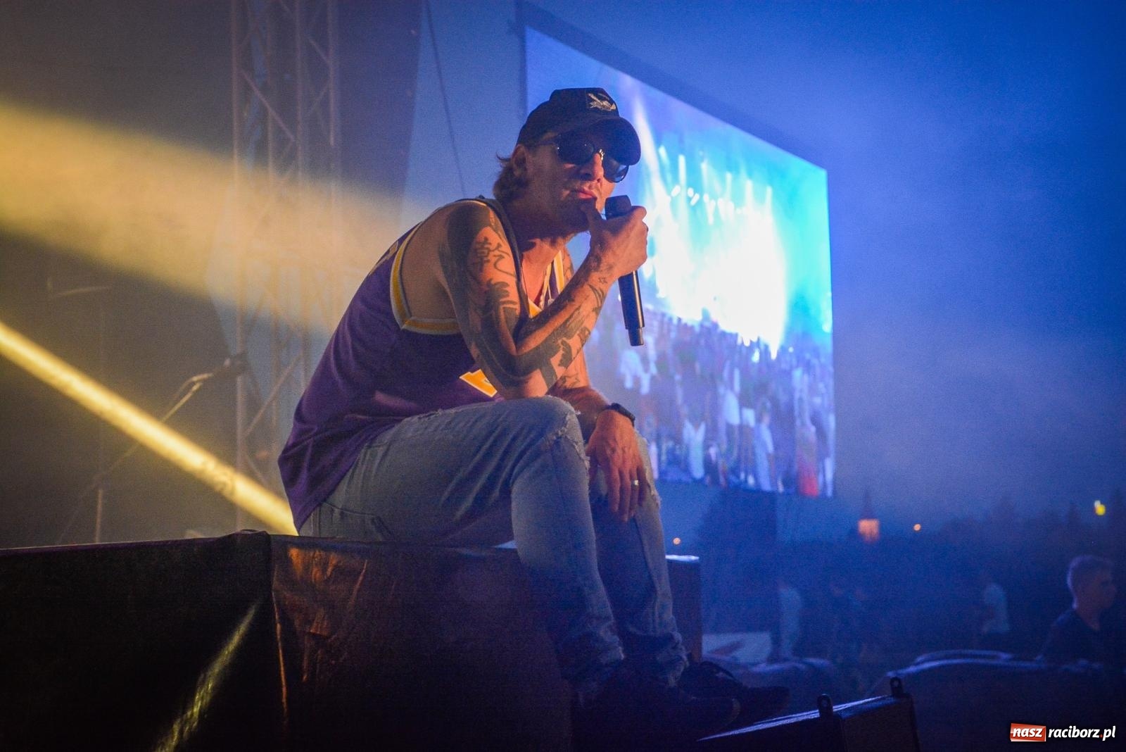 Zdjęcie w galerii na portalu naszraciborz.pl: Tak się bawią Krzyżanowice. Tłum na koncercie Video [FOTO i WIDEO] wiadomości z regionu