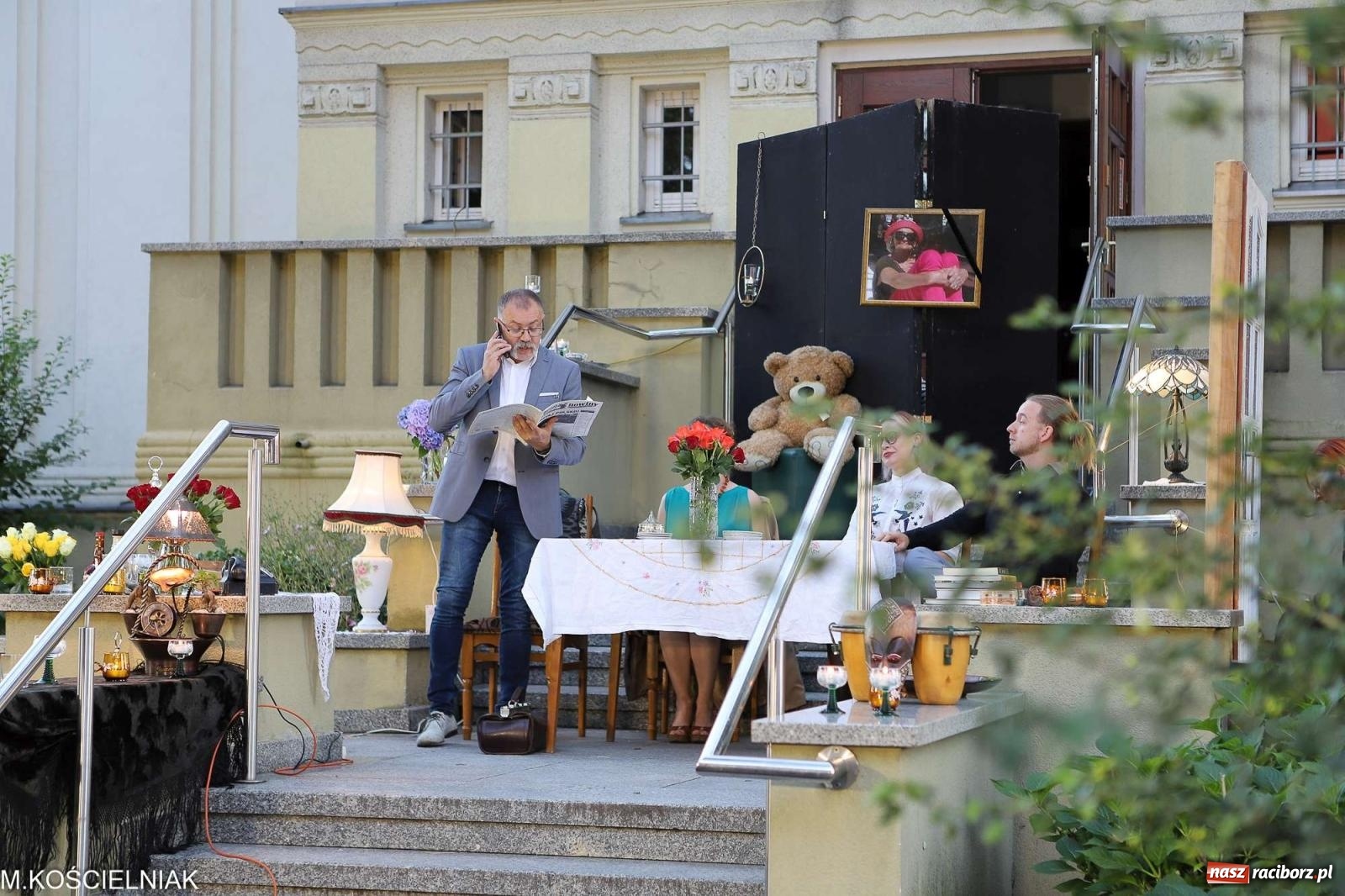 Zdjęcie w galerii na portalu naszraciborz.pl: Bóg mordu. Letni Teatr na Schodach przy Kasprowicza wiadomości z regionu