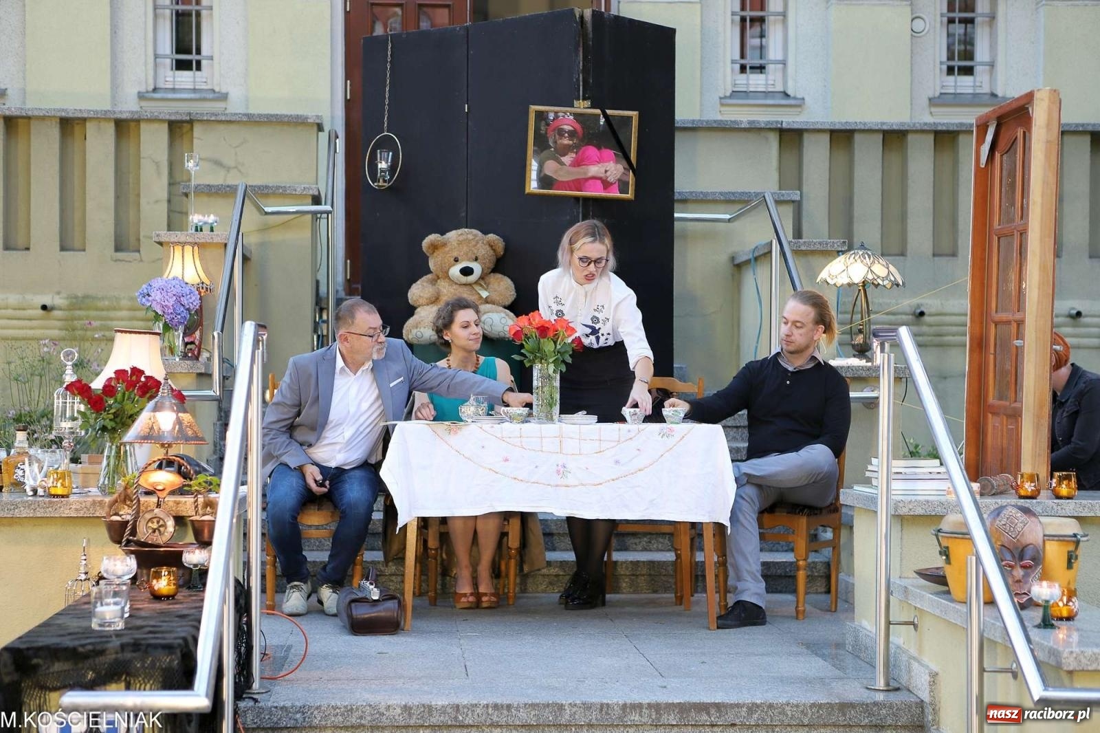 Zdjęcie w galerii na portalu naszraciborz.pl: Bóg mordu. Letni Teatr na Schodach przy Kasprowicza wiadomości z regionu