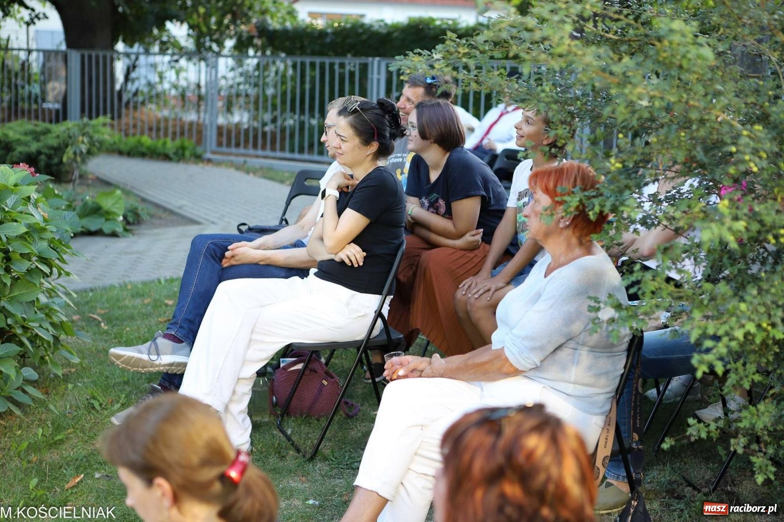 Zdjęcie w galerii na portalu naszraciborz.pl: Bóg mordu. Letni Teatr na Schodach przy Kasprowicza wiadomości z regionu