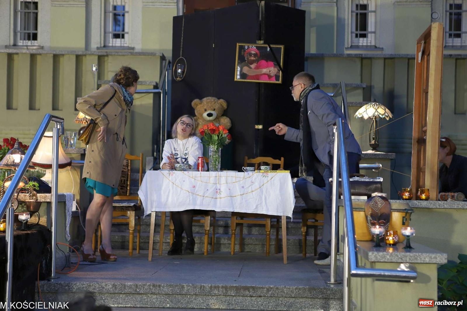 Zdjęcie w galerii na portalu naszraciborz.pl: Bóg mordu. Letni Teatr na Schodach przy Kasprowicza wiadomości z regionu