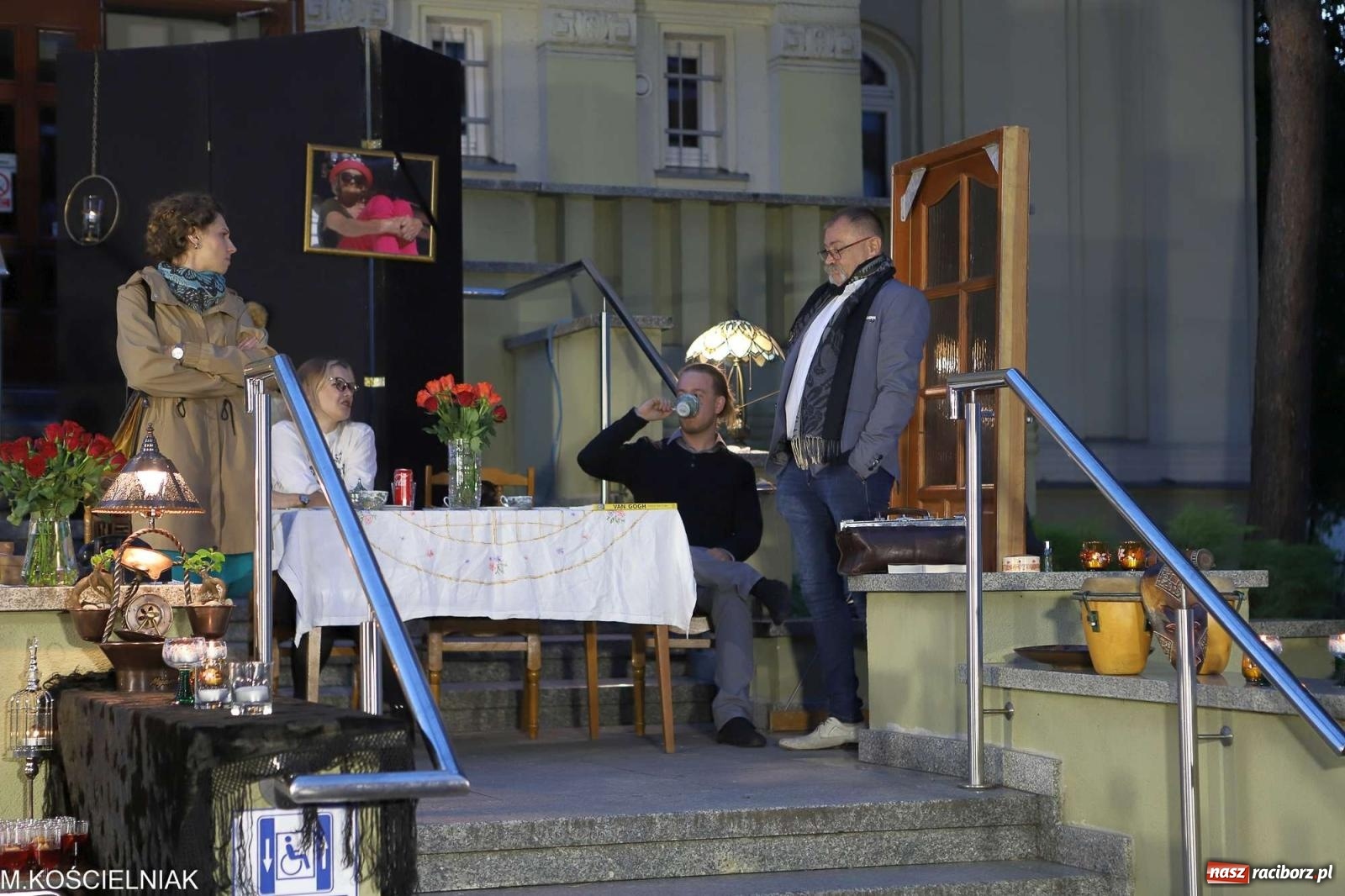 Zdjęcie w galerii na portalu naszraciborz.pl: Bóg mordu. Letni Teatr na Schodach przy Kasprowicza wiadomości z regionu