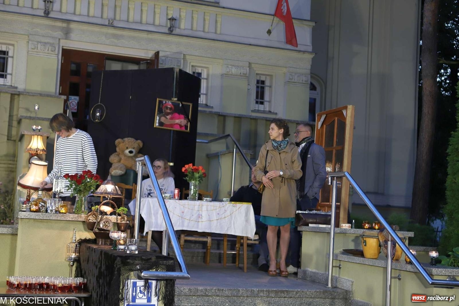 Zdjęcie w galerii na portalu naszraciborz.pl: Bóg mordu. Letni Teatr na Schodach przy Kasprowicza wiadomości z regionu