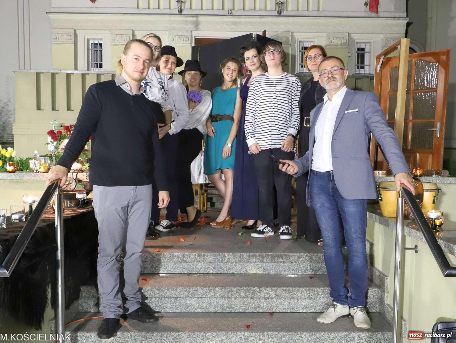 Zdjęcie w galerii na portalu naszraciborz.pl: Bóg mordu. Letni Teatr na Schodach przy Kasprowicza wiadomości z regionu