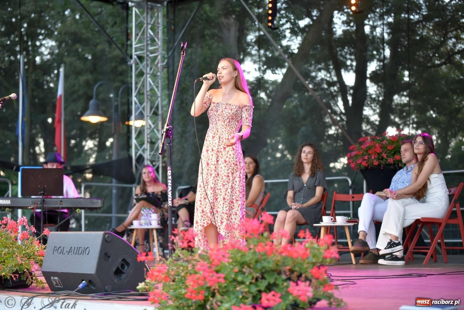 Zdjęcie w galerii na portalu naszraciborz.pl: Miraż wkroczył w 30-lecie działalności. Koncert na zamku [FOTO i WIDEO] wiadomości z regionu