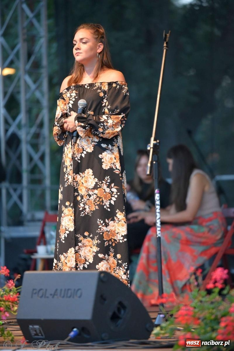 Zdjęcie w galerii na portalu naszraciborz.pl: Miraż wkroczył w 30-lecie działalności. Koncert na zamku [FOTO i WIDEO] wiadomości z regionu