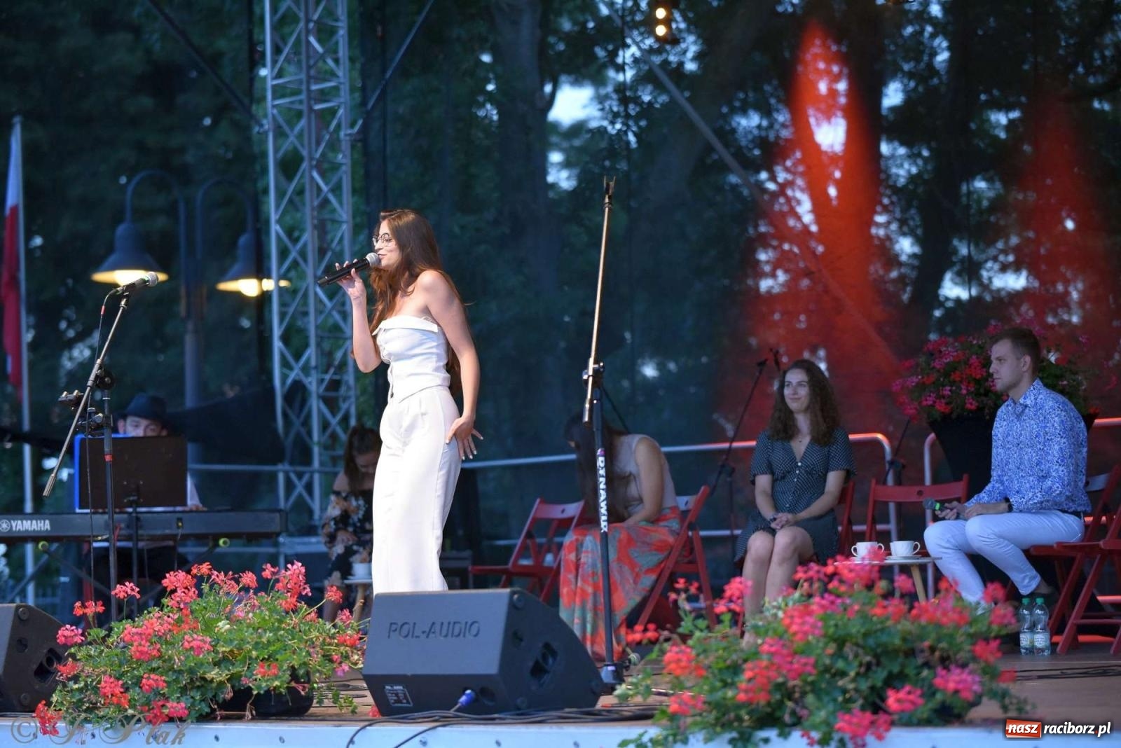 Zdjęcie w galerii na portalu naszraciborz.pl: Miraż wkroczył w 30-lecie działalności. Koncert na zamku [FOTO i WIDEO] wiadomości z regionu