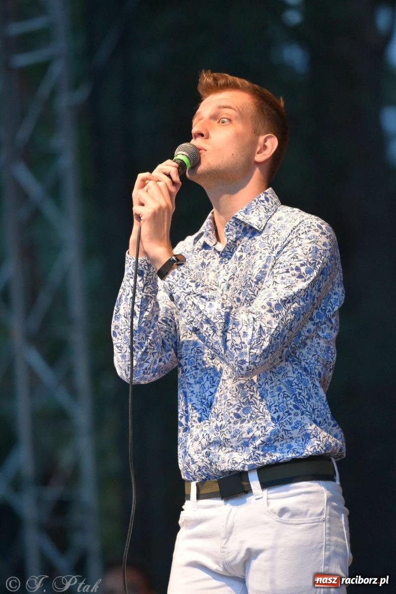 Zdjęcie w galerii na portalu naszraciborz.pl: Miraż wkroczył w 30-lecie działalności. Koncert na zamku [FOTO i WIDEO] wiadomości z regionu