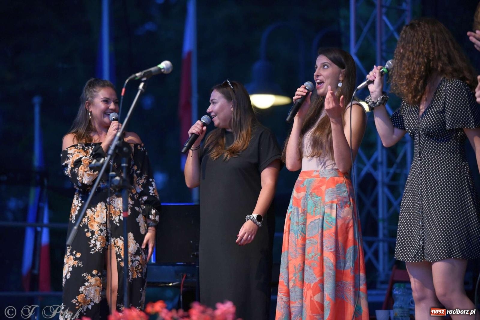 Zdjęcie w galerii na portalu naszraciborz.pl: Miraż wkroczył w 30-lecie działalności. Koncert na zamku [FOTO i WIDEO] wiadomości z regionu