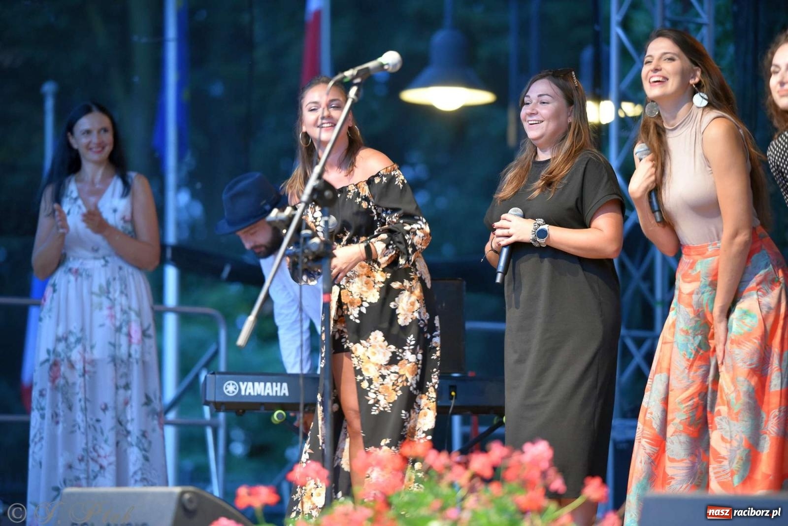 Zdjęcie w galerii na portalu naszraciborz.pl: Miraż wkroczył w 30-lecie działalności. Koncert na zamku [FOTO i WIDEO] wiadomości z regionu