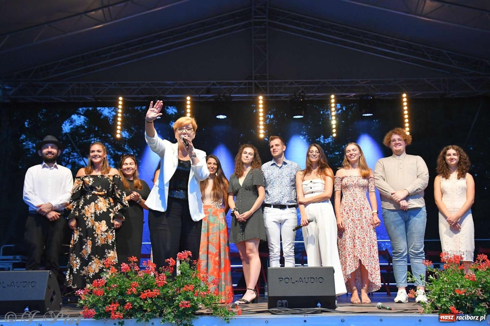 Zdjęcie w galerii na portalu naszraciborz.pl: Miraż wkroczył w 30-lecie działalności. Koncert na zamku [FOTO i WIDEO] wiadomości z regionu