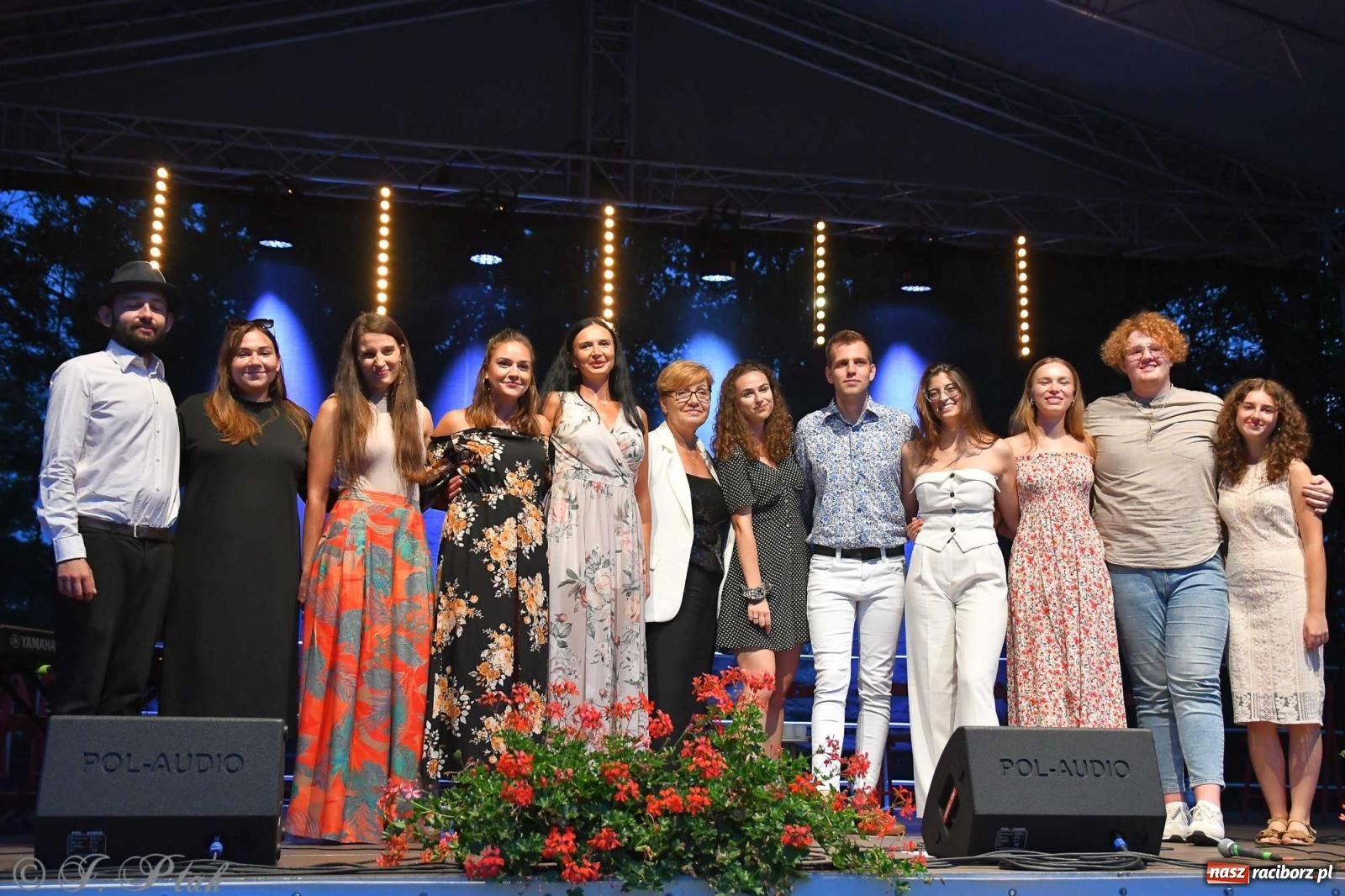 Zdjęcie w galerii na portalu naszraciborz.pl: Miraż wkroczył w 30-lecie działalności. Koncert na zamku [FOTO i WIDEO] wiadomości z regionu