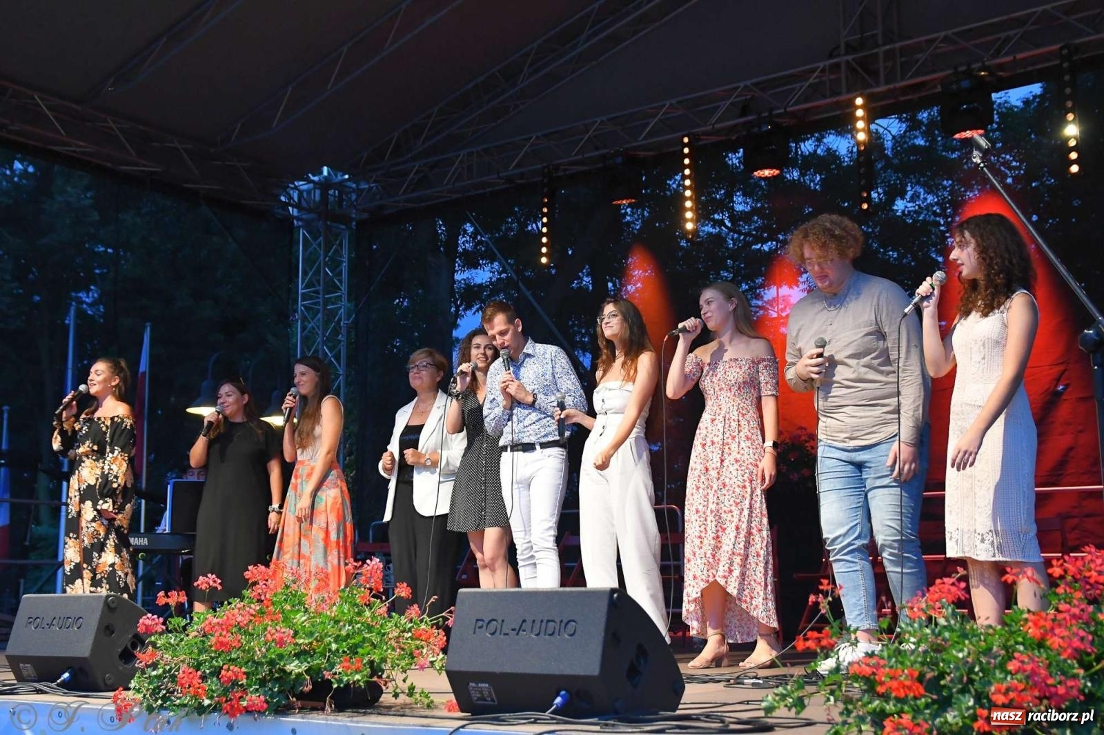 Zdjęcie w galerii na portalu naszraciborz.pl: Miraż wkroczył w 30-lecie działalności. Koncert na zamku [FOTO i WIDEO] wiadomości z regionu