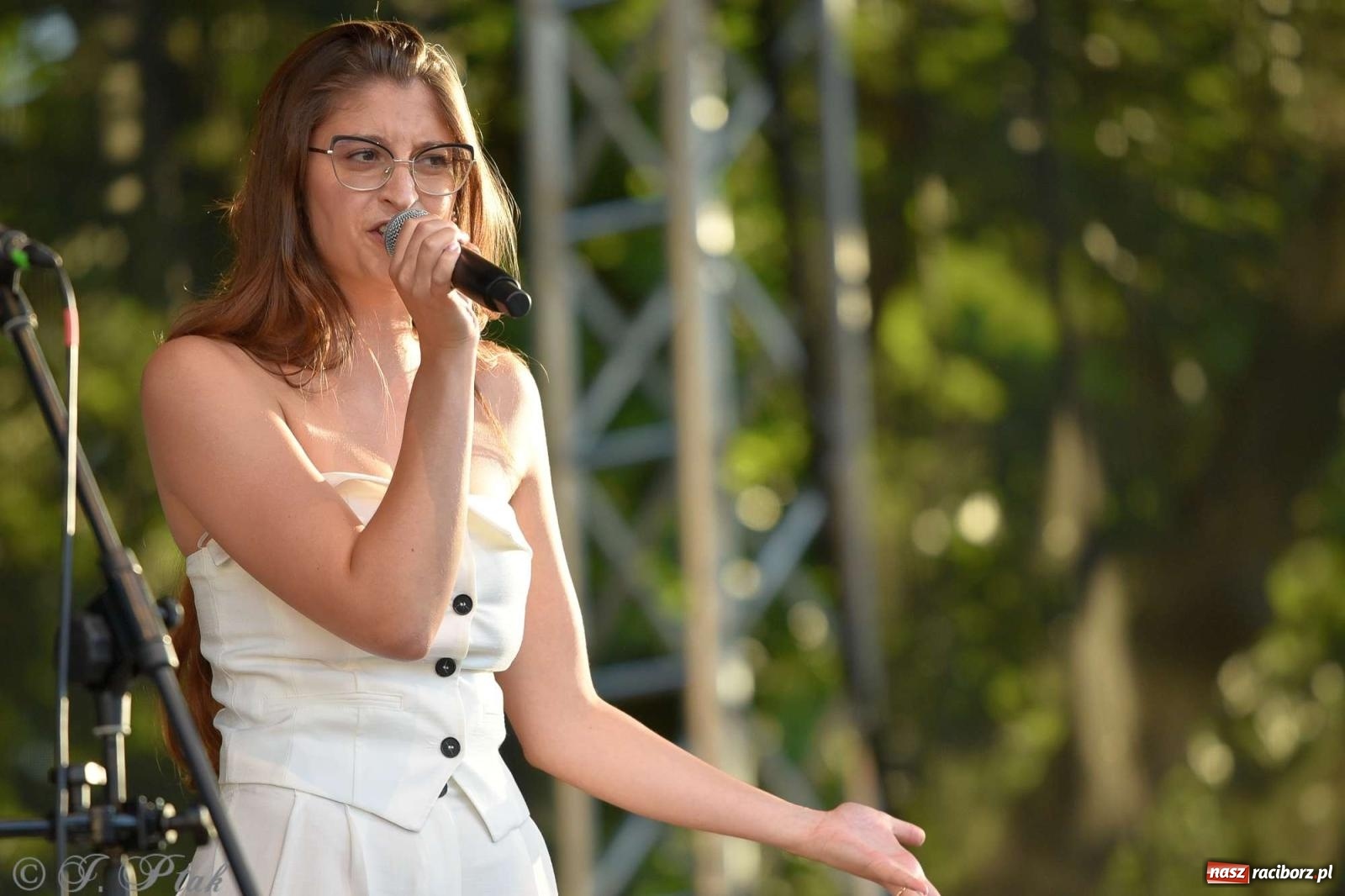 Zdjęcie w galerii na portalu naszraciborz.pl: Miraż wkroczył w 30-lecie działalności. Koncert na zamku [FOTO i WIDEO] wiadomości z regionu