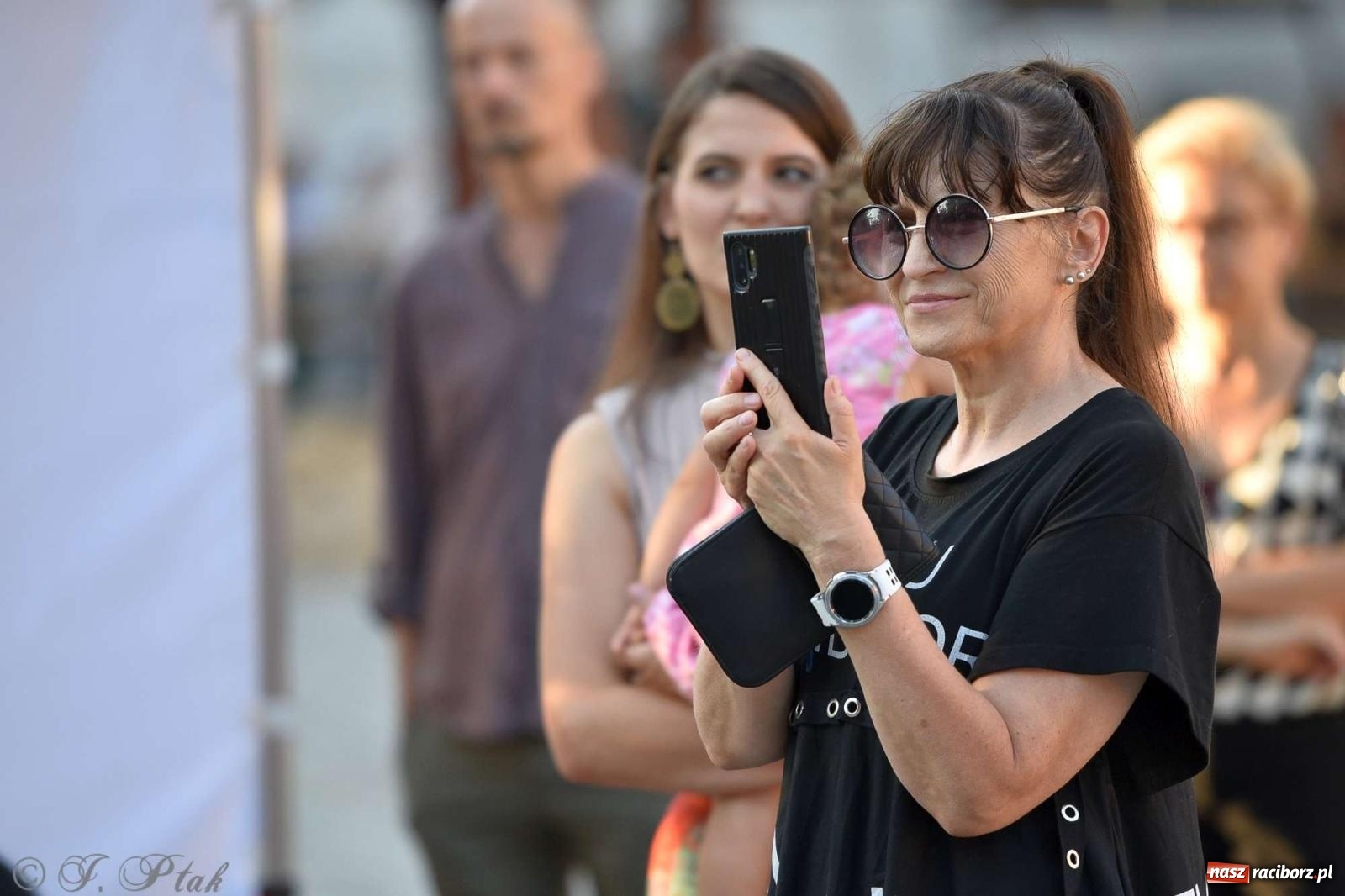 Zdjęcie w galerii na portalu naszraciborz.pl: Miraż wkroczył w 30-lecie działalności. Koncert na zamku [FOTO i WIDEO] wiadomości z regionu