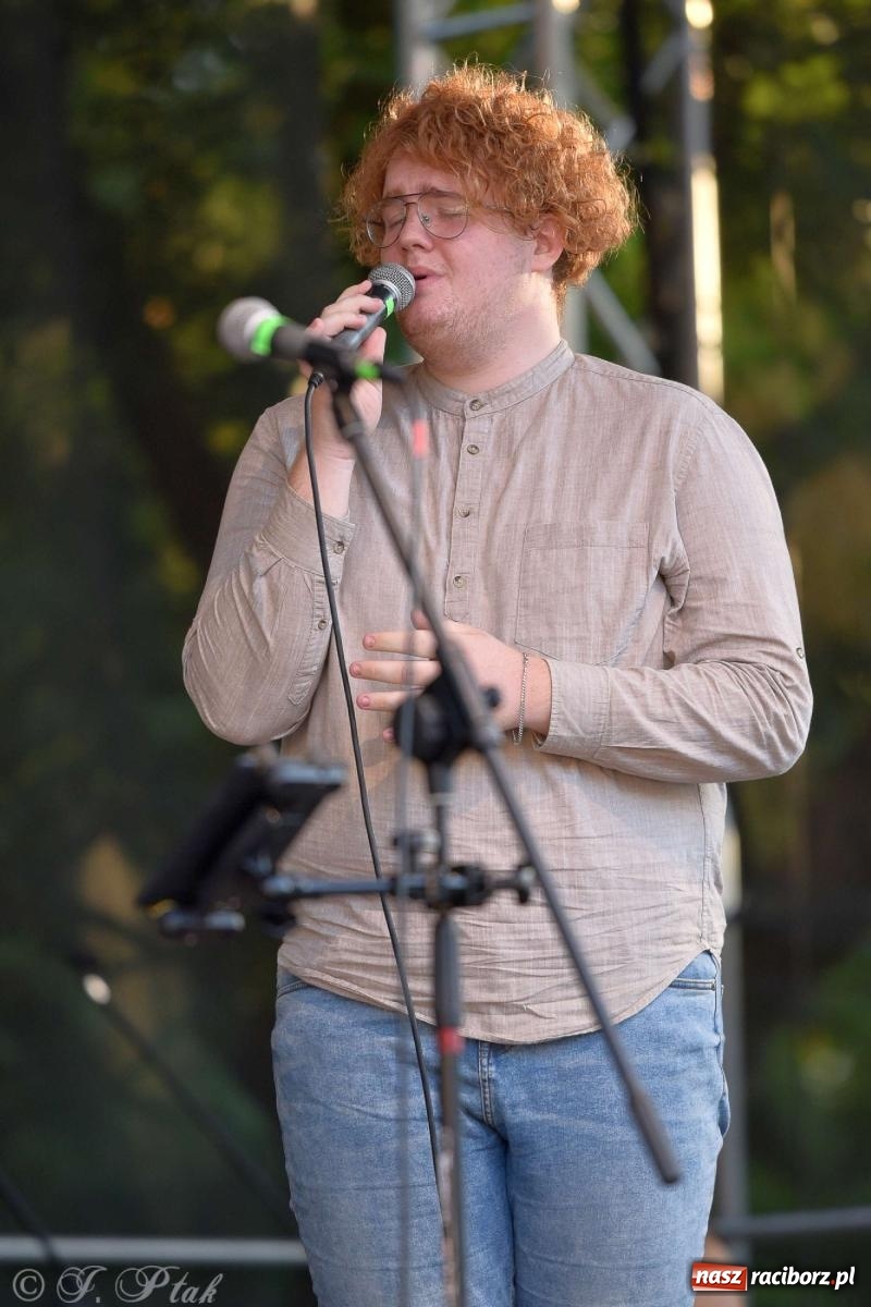 Zdjęcie w galerii na portalu naszraciborz.pl: Miraż wkroczył w 30-lecie działalności. Koncert na zamku [FOTO i WIDEO] wiadomości z regionu