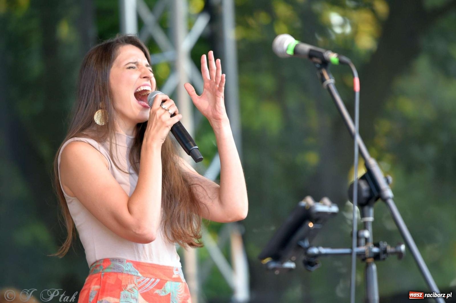 Zdjęcie w galerii na portalu naszraciborz.pl: Miraż wkroczył w 30-lecie działalności. Koncert na zamku [FOTO i WIDEO] wiadomości z regionu